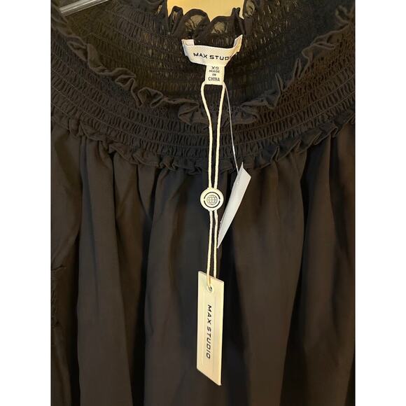 Max Studio Black Off the Shoulder Blouse Tiered Sleeves Size XS NWT - Picture 6 of 7
